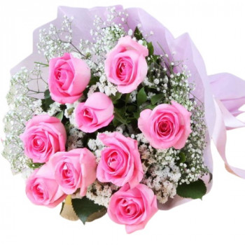9 rozā rožu pušķis ar plīvurpuķi 50 cm
